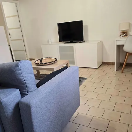 Appartement Near The Fountain Garden *